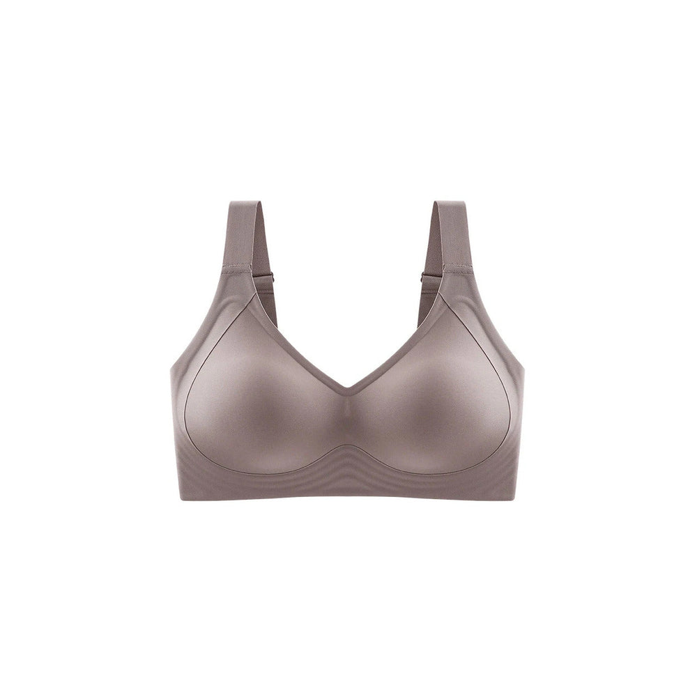The Everyday Lift in Cocoa: the nude for deep skin tones, wireless and seamless.